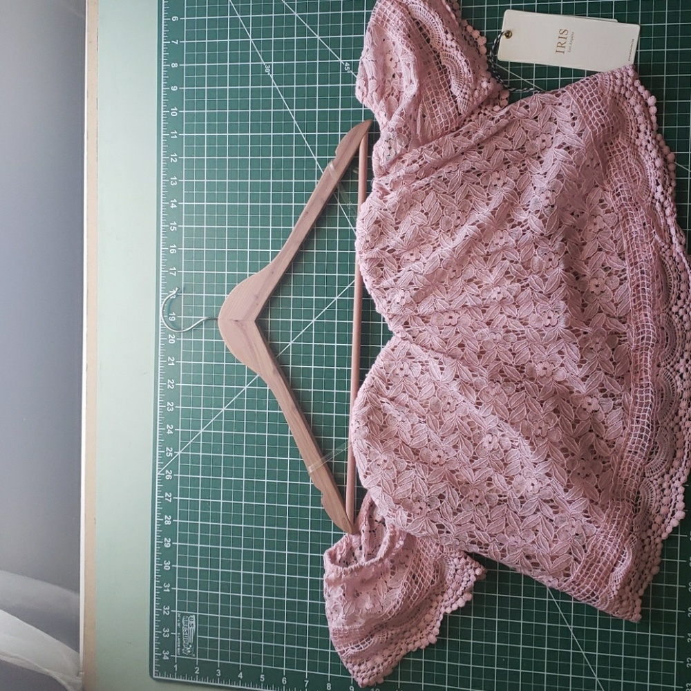 Iris pink off shoulder  crop top